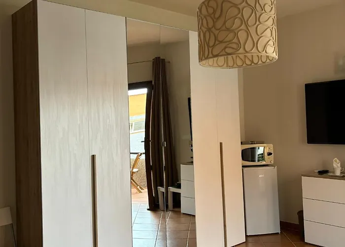 Mare Fuori Pensión Palau